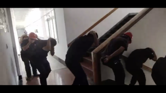 公司安環(huán)處組織開展火災(zāi)疏散演練1.jpg 公司安環(huán)處組織開展火災(zāi)疏散演練1.jpg