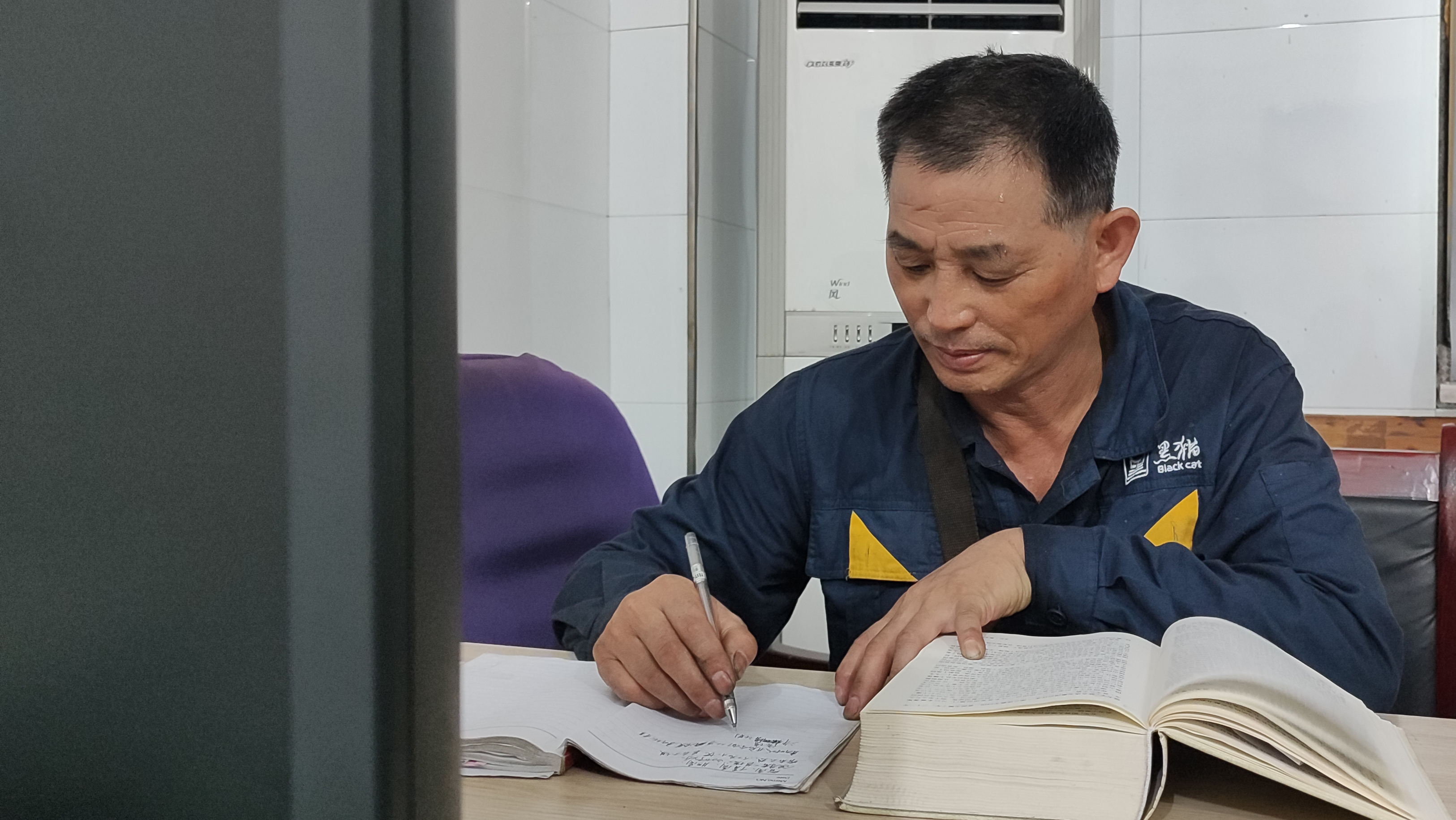 9d9a9380d053619a4dc418f75bc1f6d.jpg 9d9a9380d053619a4dc418f75bc1f6d.jpg